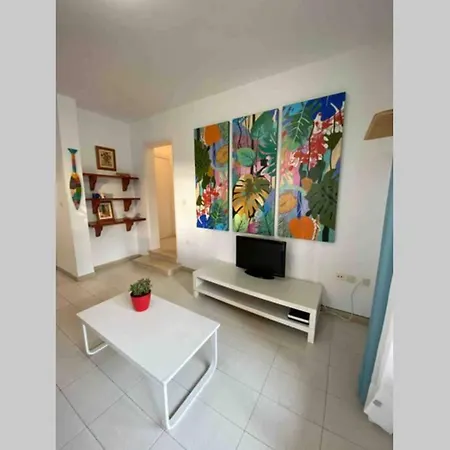 Apartment With Garden And Swimming And Beach Cala Blanca  Exterior photo